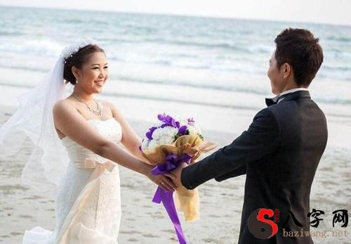 Dreaming of getting married and not being able to find the groom