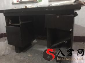 Dreaming of a broken table