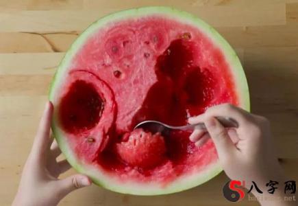 Dreaming of eating watermelon with loved ones