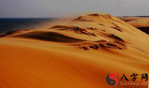 Dreaming of wind and sand