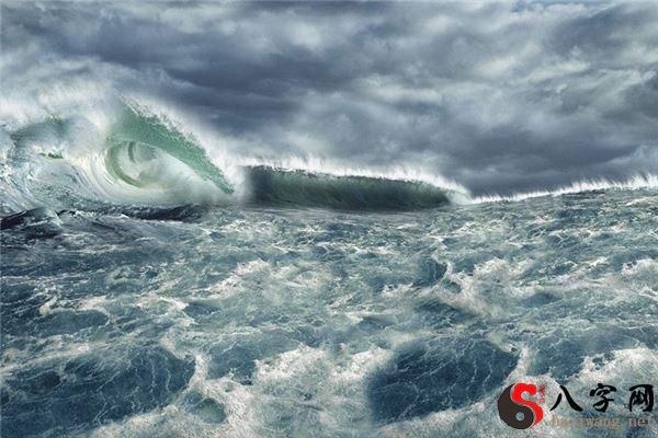 Dreaming of a tsunami to climb high