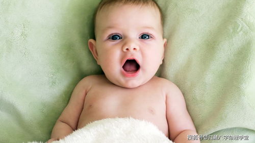 Newborn baby take the name of the birth of the eight characters of the book